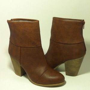 *SOLD* Boot up or shut up!!!