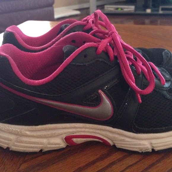 SOLD IN A BUNDLE - Picture 2 of 4