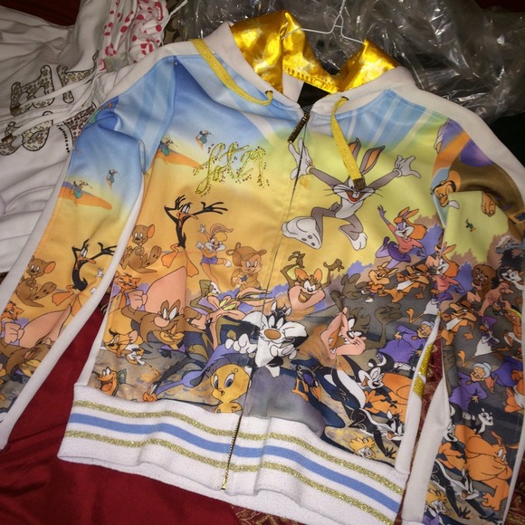 Lot 29 Looney tunes sweatshirt ❤️ - Picture 1 of 3