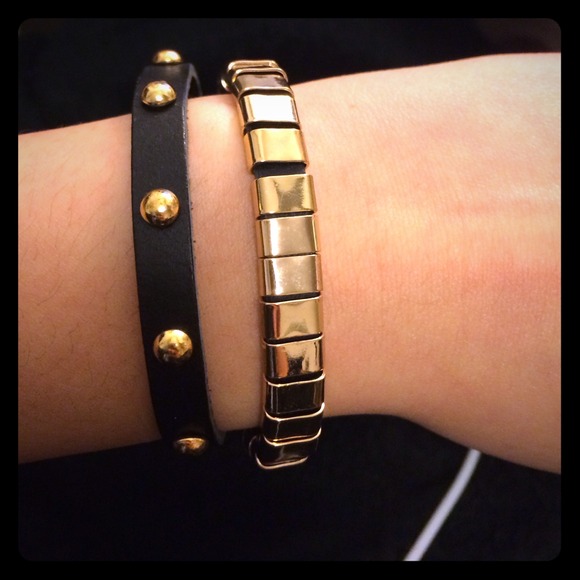 🎈SOLD🎈LF Black and gold wrap bracelet!