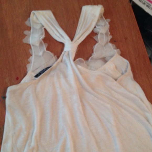 White tank top - Picture 3 of 3