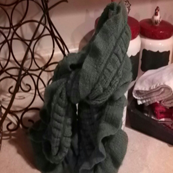 Infinity scarf - Picture 2 of 3