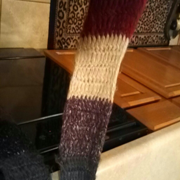 Super nice 80%acrylic, 10%wool 5%polyester