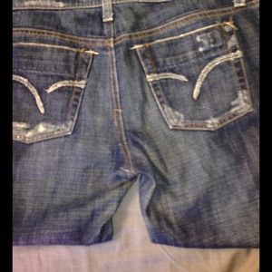 Joe's Jeans!! A bit of the boyfriend fit