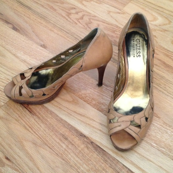 Tan Guess High Heels - Picture 1 of 3
