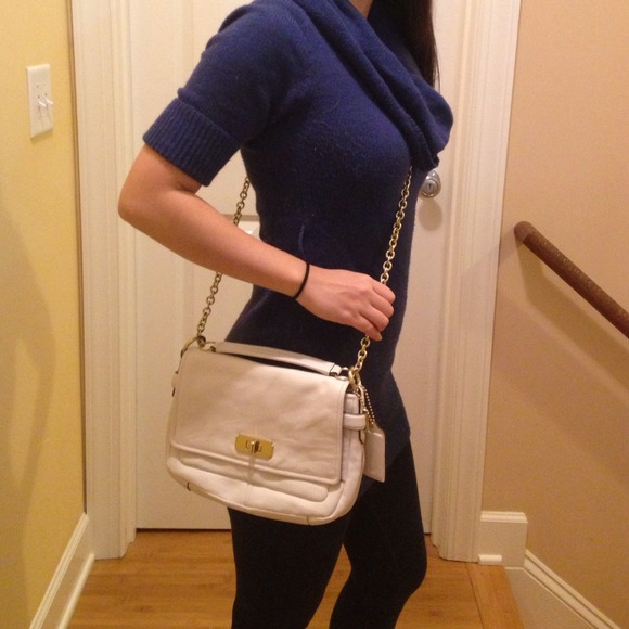 REDUCED💯% authentic coach convertible bag - Picture 2 of 4