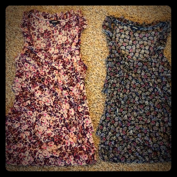 ⛔️ No longer available: Floral Ruffled Tanks