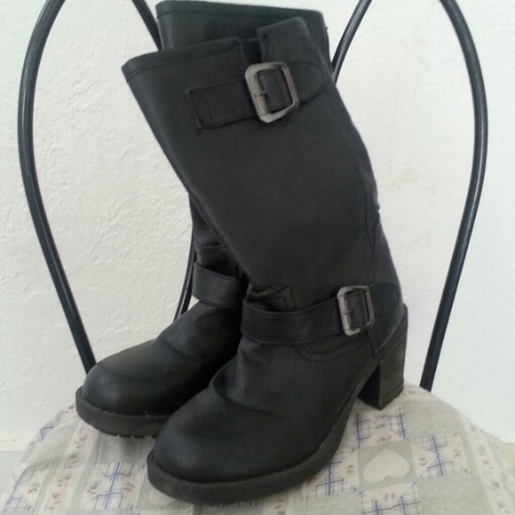 Riding boots