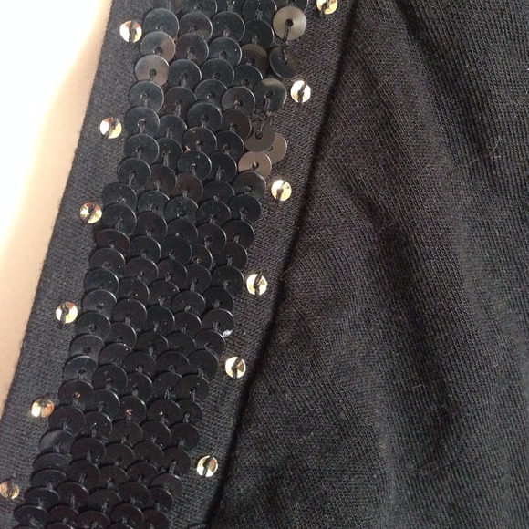 BUNDLED💠INC sleeveless sequined V neck NWOT - Picture 2 of 3