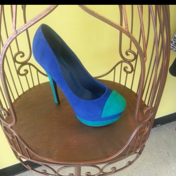 Colorblock pumps - Picture 2 of 2