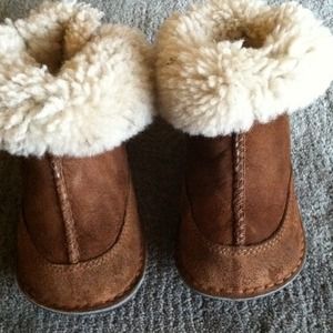 Ugg baby size m