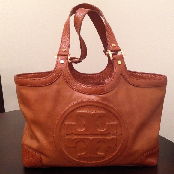 **SOLD**Tory Burch Tote