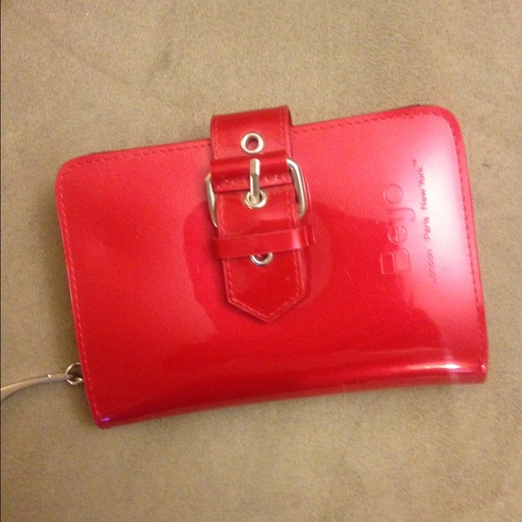 Beijo buckle wallet