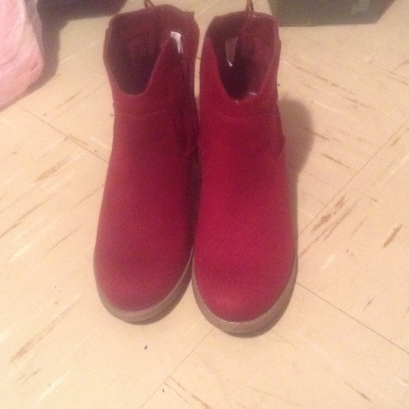 Red boots