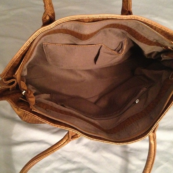 Bronze reptile tote - Picture 3 of 3