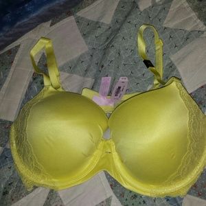 Reserved ral77 Victoria's Secret 36D