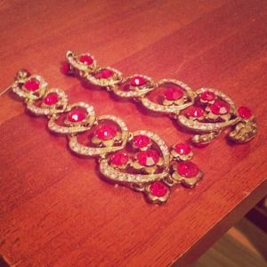 Glam Heart Earrings ❤️