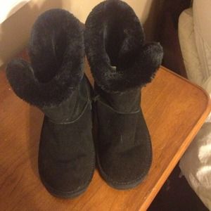RESERVED! Ugg type boots