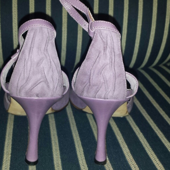 Grape Suede & Leather Ankle Strap Pumps Sz 37.5 - Picture 3 of 4