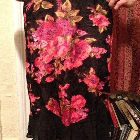 💃Sold💃Betsey Johnson Velvet Dress - Picture 3 of 4