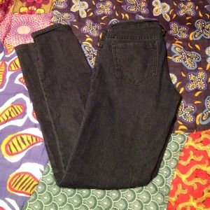🚫SOLD🚫Forever 21 Skinny Jeans