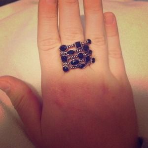 Bulky jeweled stretch ring