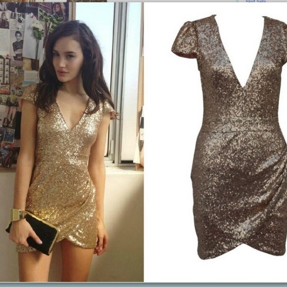 Gold dress - Picture 4 of 4