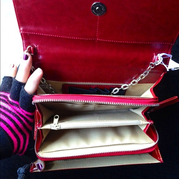 βοΈπ«SOLD IN BUNDLEβοΈSunset Desire Wristlet Wallet - Picture 2 of 3