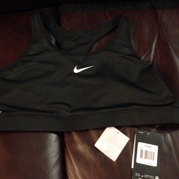Nike NWT sports bra