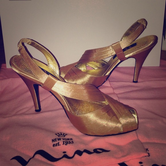 Nina Gold strap shoes
