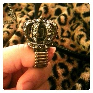 Crown ring