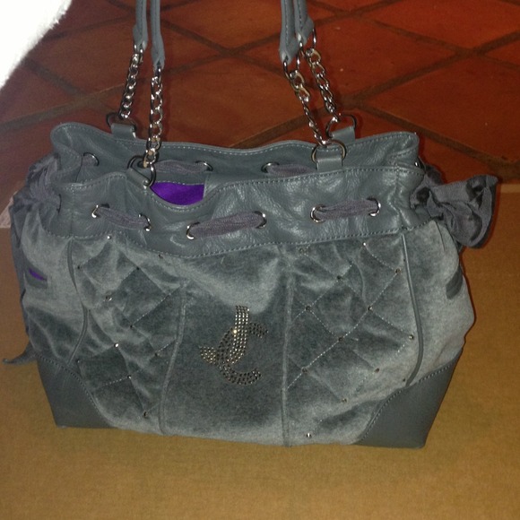 Juicy Couture quilted gray daydreamer bag. Cute