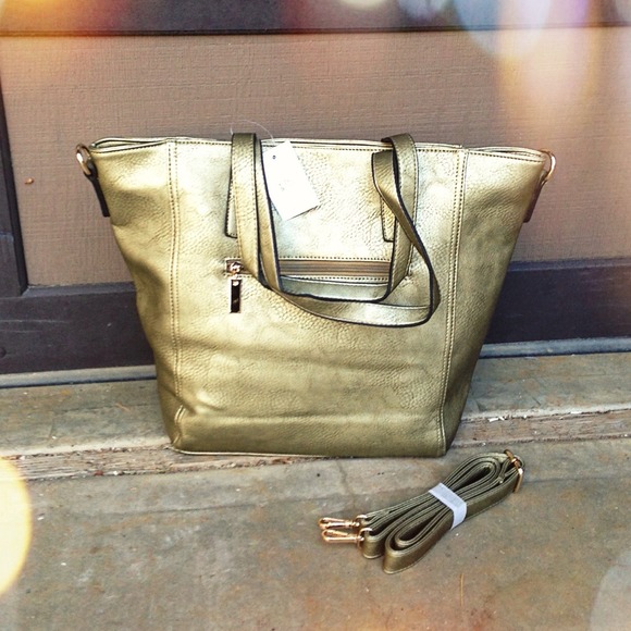 โ๐ซSOLD IN BUNDLEโThe Goddess Venus Tote - Picture 3 of 4