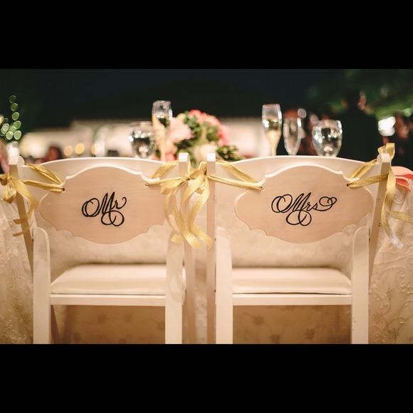Mr & Mrs Wedding Signs