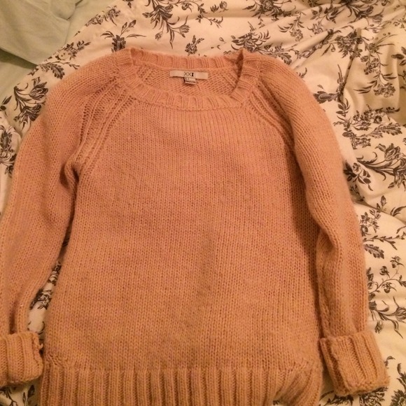 Small dust rose warm sweater!