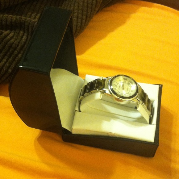 Brand New Watch - Picture 4 of 4