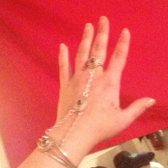 Silver and amethyst slave bracelet size 6 ring