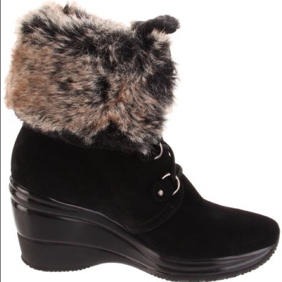 Aquatalia lace up boot - Picture 2 of 3