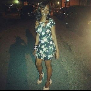 BEAUTIFUL FLORAL DRESS