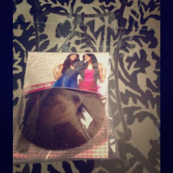 160g chestnut Luxy Hair extensions, never opened
