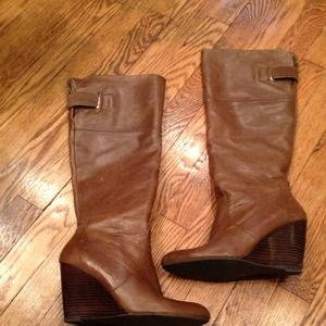 Brown leather boots size 8
