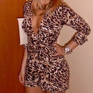 3/4 Slv Leopard Romper w Tie Detail