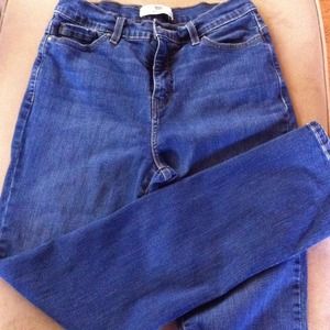 LEVIS 512 PERFECTLY SLIMMING STRAIGHT LEG JEANS