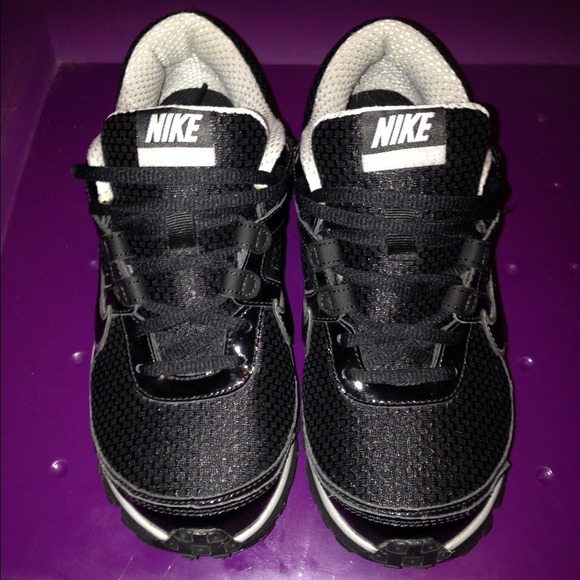 Nike dual fusion gym shoes - Picture 4 of 4