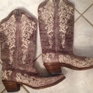 Cowgirl Boots!! Genuine leather EXCELLENT shape!!