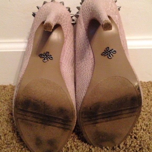 Vera wang pumps - Picture 3 of 4