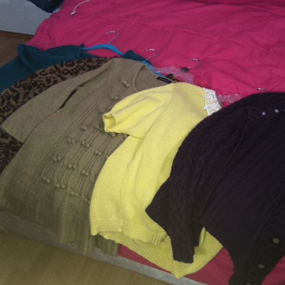 Cute winter sweaters for Grandma - Picture 1 of 5