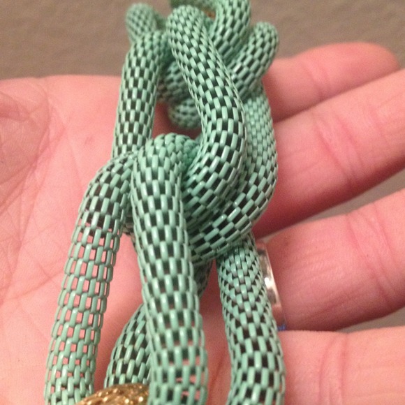 Knotted necklace - Picture 4 of 4