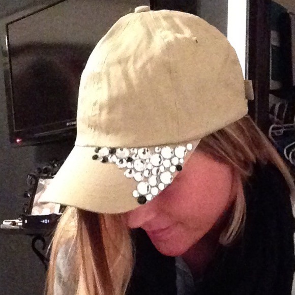 Handmade hat - Picture 4 of 4