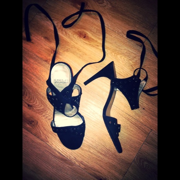 Charles Jourdan Black Heels - Picture 1 of 2